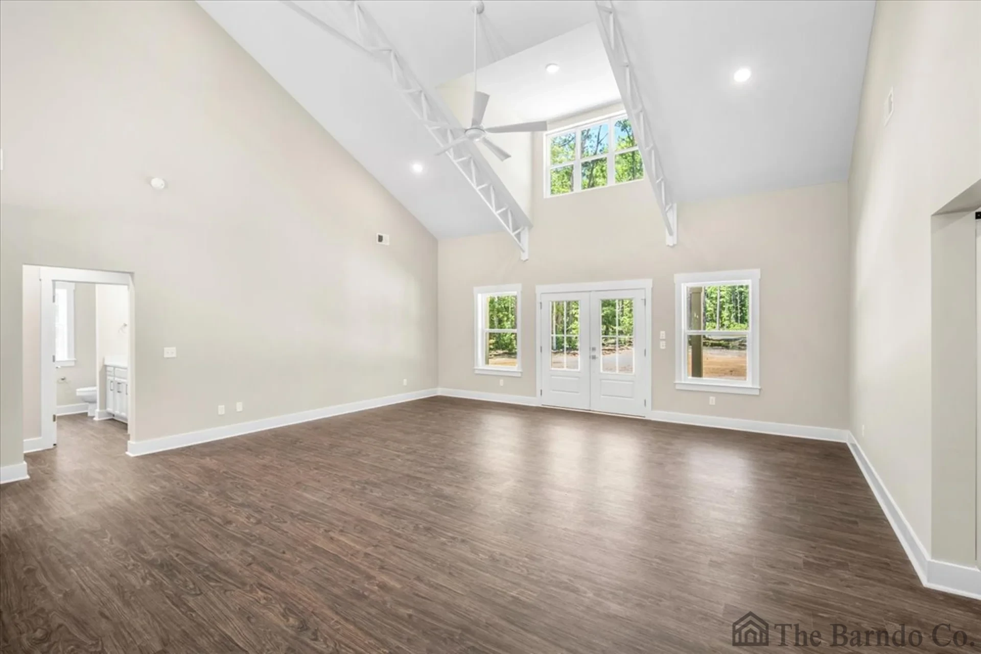 08-485 Rodeo Drive-19