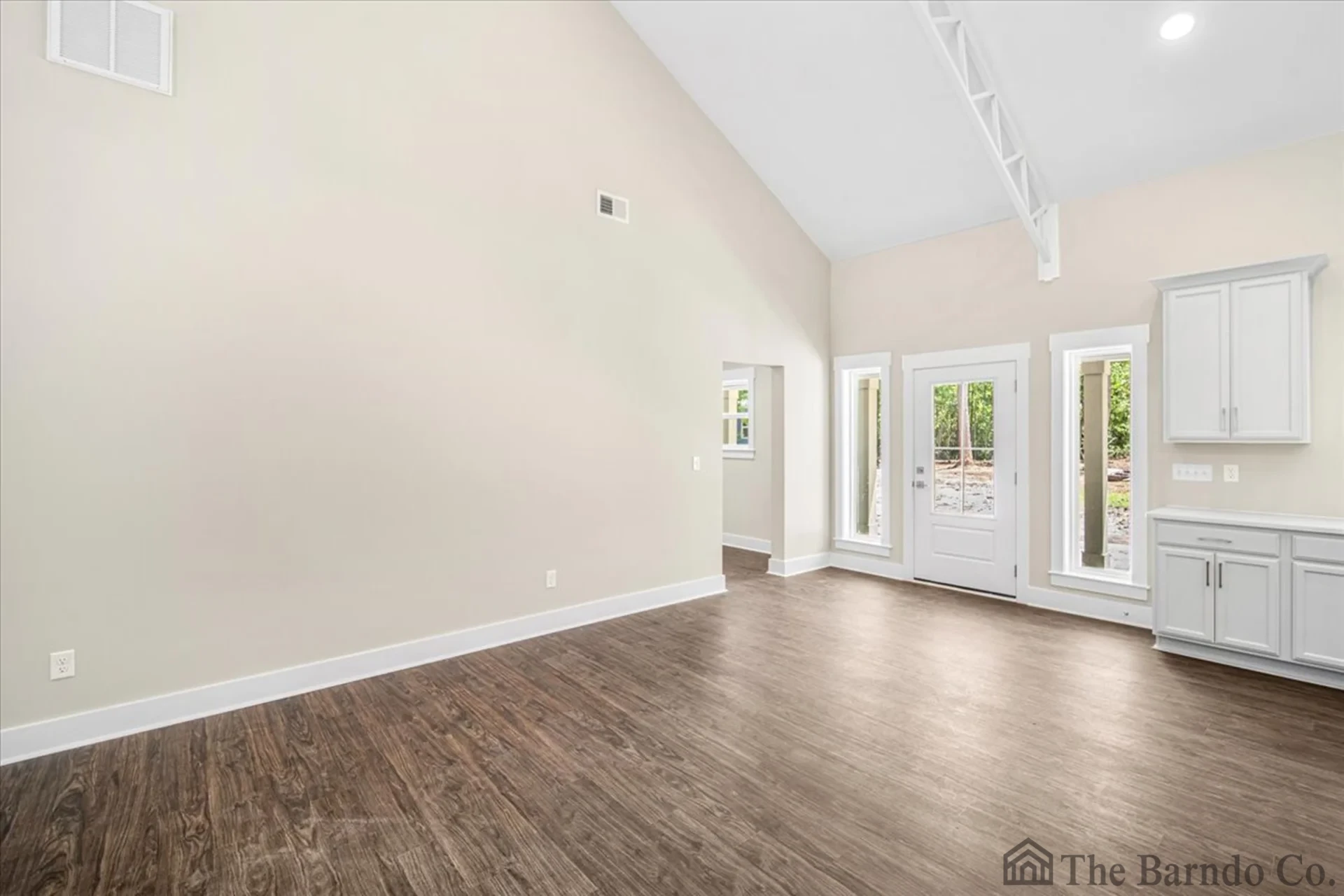 11-485 Rodeo Drive-22